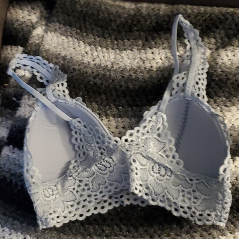 Padded bra - Picture 2 of 3